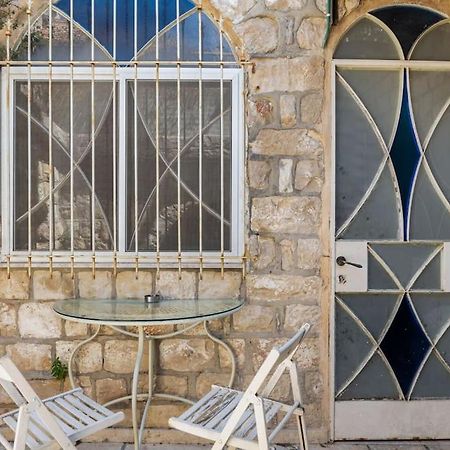 صفد שלווה בעיר העתיקה - Peace In The Heart Of The Old City المظهر الخارجي الصورة